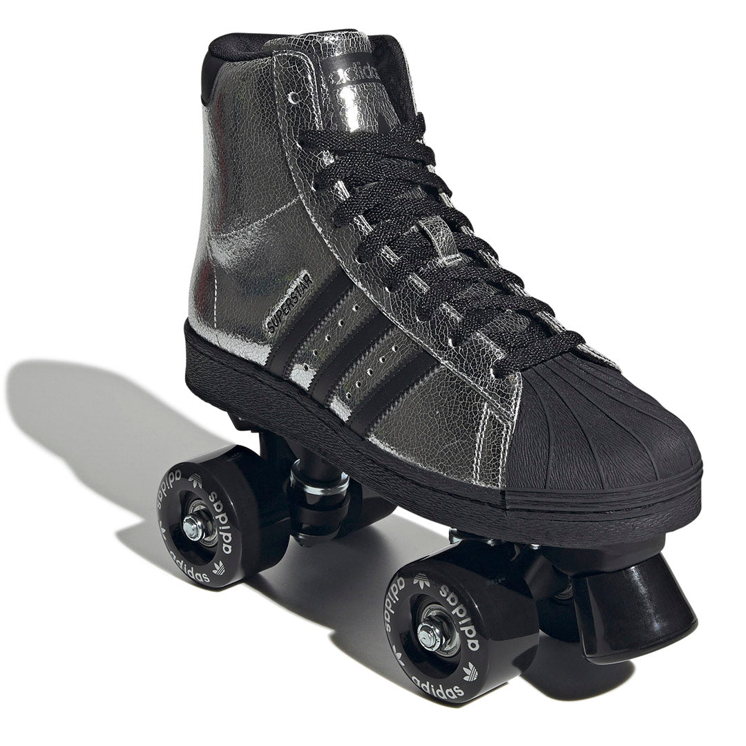 Superstar 82 Roller Skates