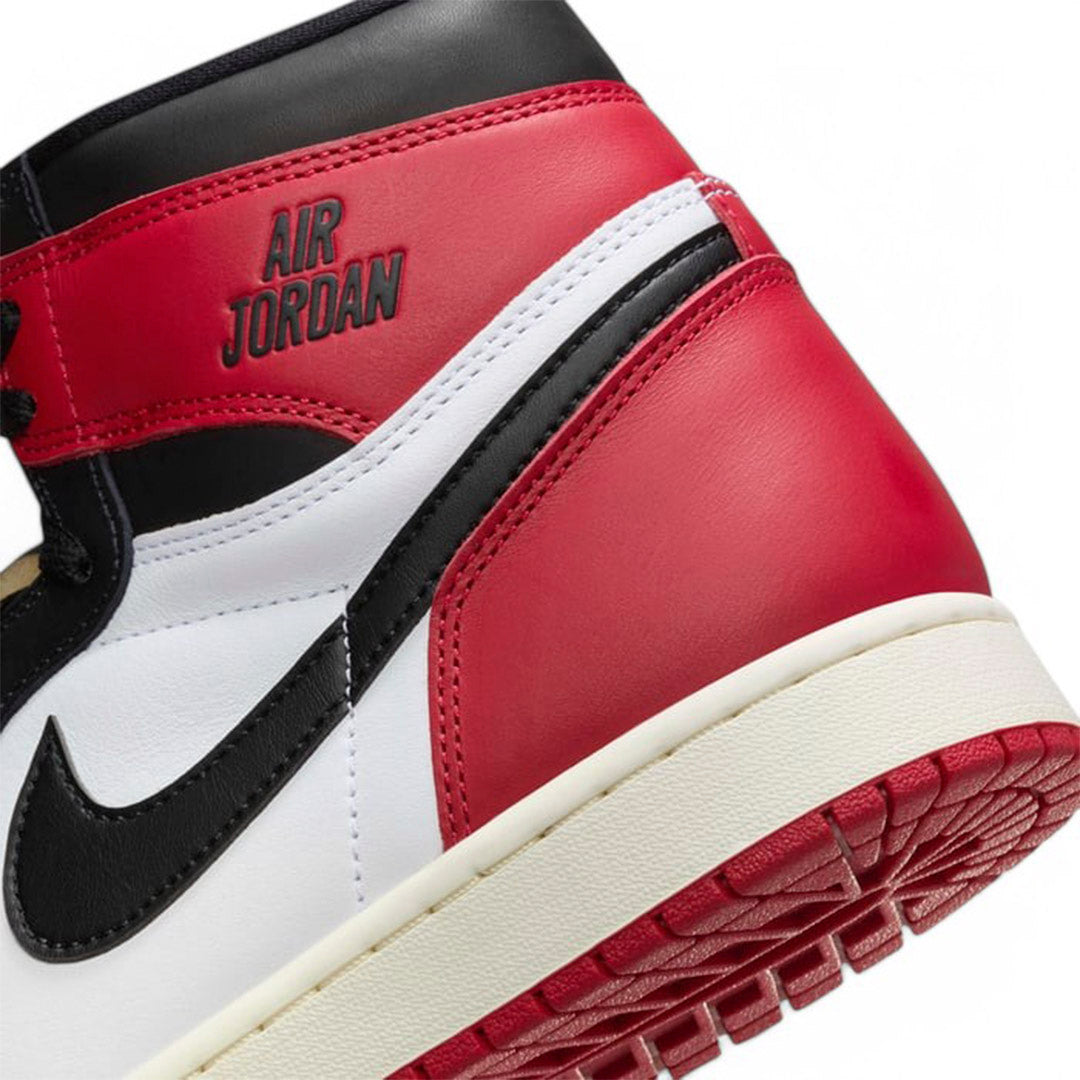 Air Jordan 1 Retro High OG 'Black Toe'