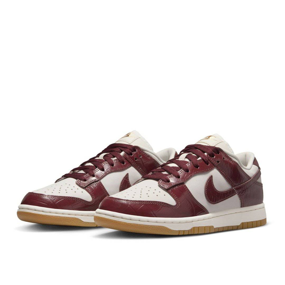 Dunk Low LX